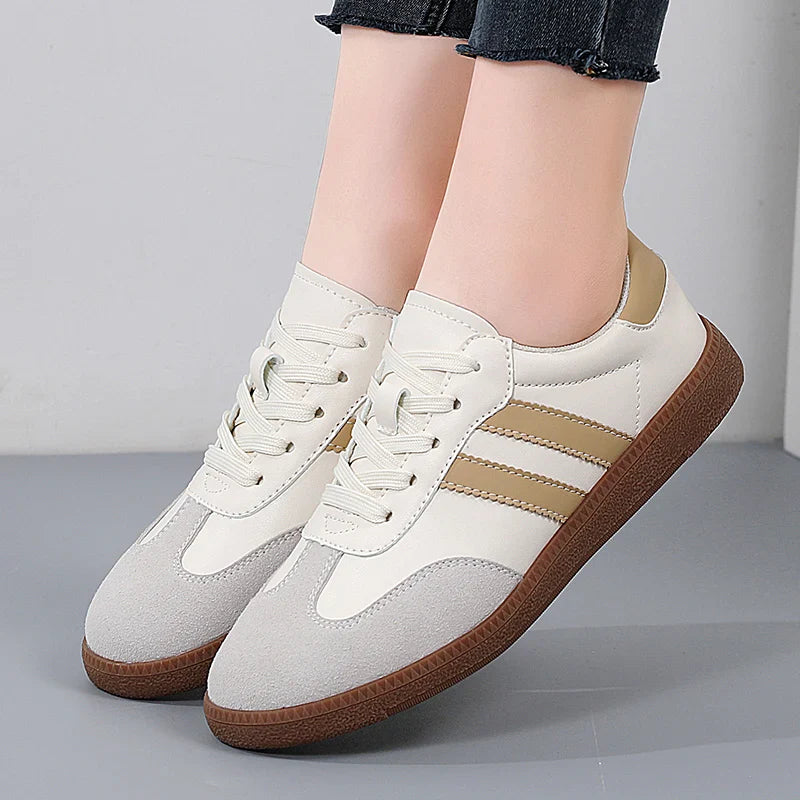Brooklyn Low-Top Sneakers