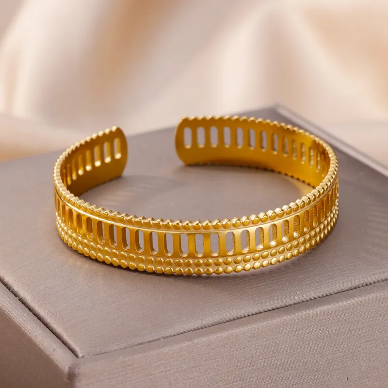 The Athena Cuff
